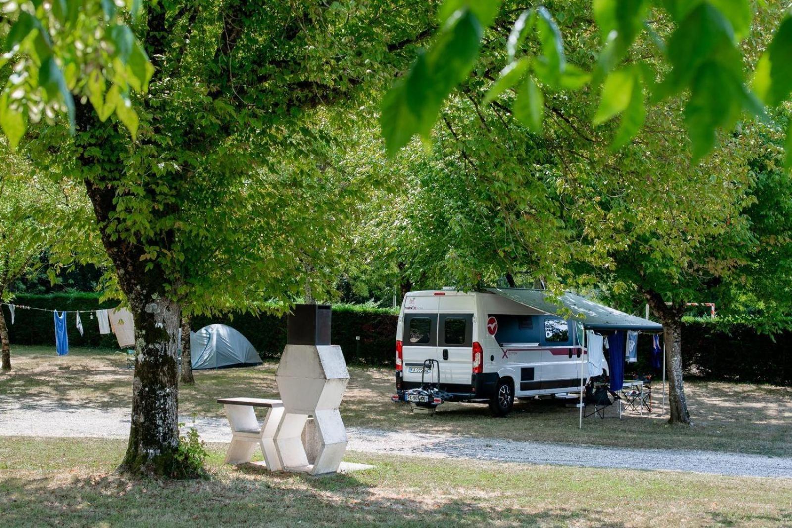 Camping Onlycamp L'Argente Condom Exterior photo